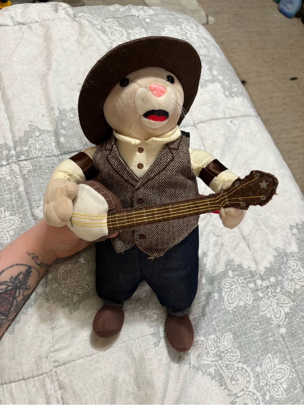 Plush Hamster playing banjo with brown hat brand Ham Star / KIA